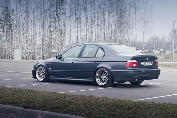 BMW 5 Series E39 - 5