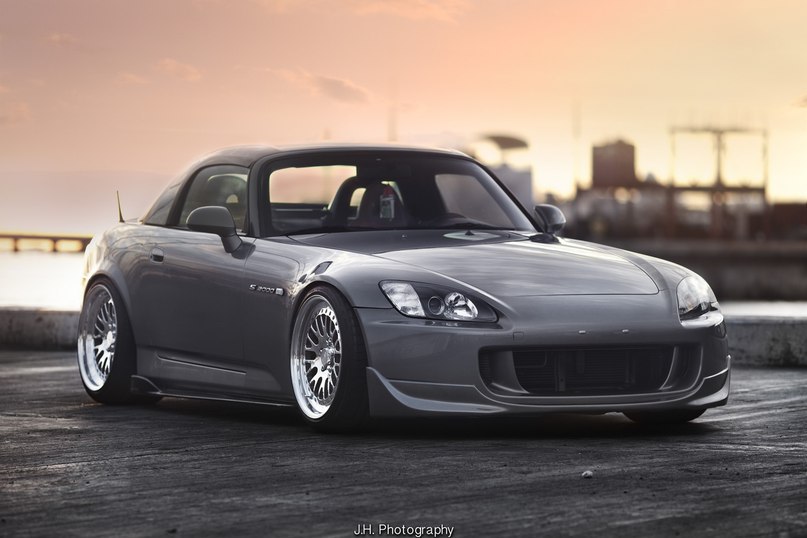 Honda S2000.