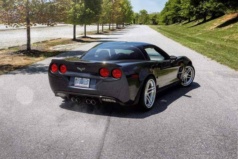 Chevrolet Corvette ZR1. - 5