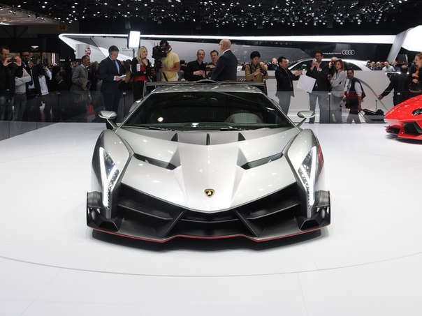  Lamborghini - 8