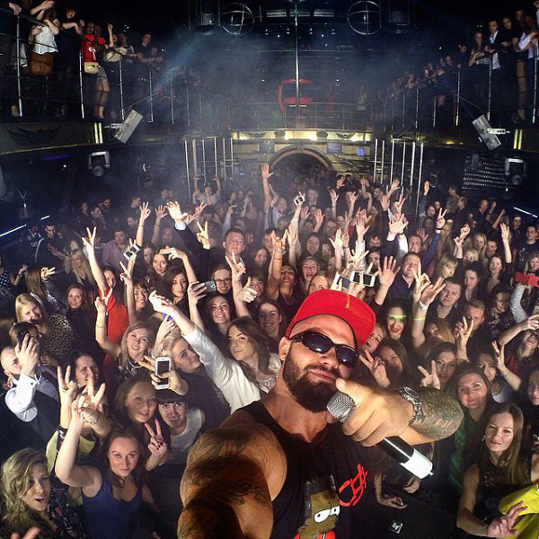 Спасибо Ярославль! Как всегда у вас бодро! P.S. Первый концерт после отдыха, а завтра Краснодар ...