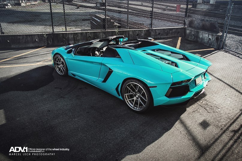 Lamborghini Aventador Roadster. - 4