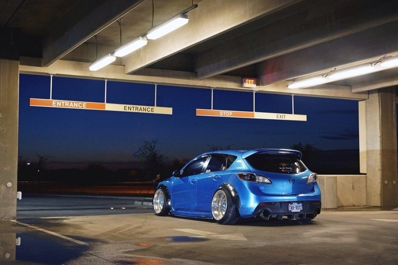 Mazda 3 - 4