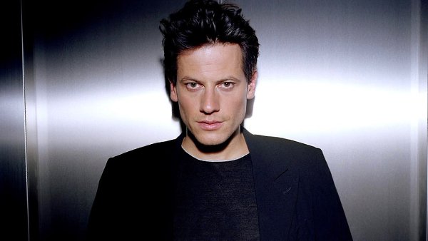 Ioan Gruffudd ( )