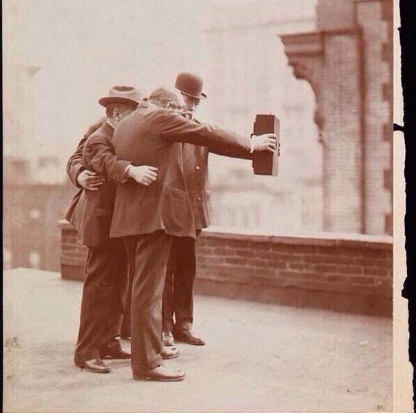   1920-