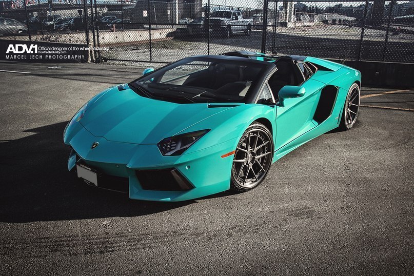 Lamborghini Aventador Roadster.