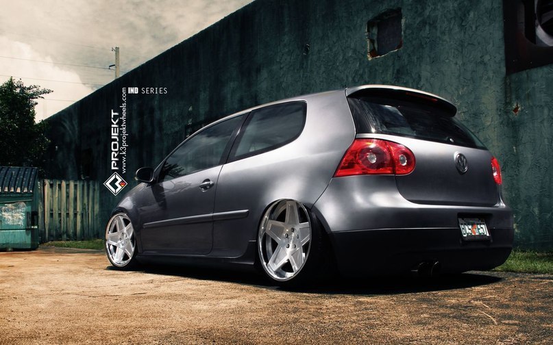 Volkswagen Golf Mk5. - 4