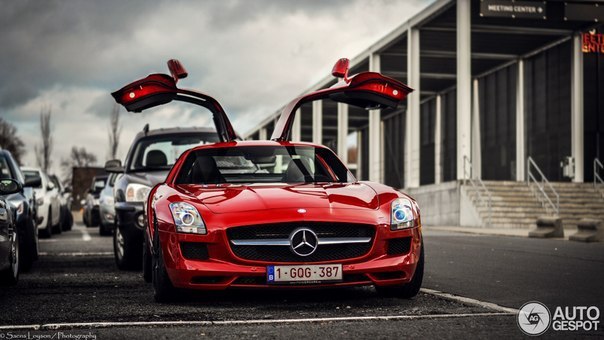 Mercedes-Benz SLS AMG