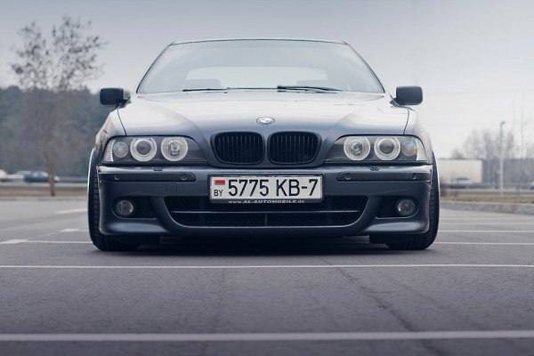 BMW 5 Series E39 - 2