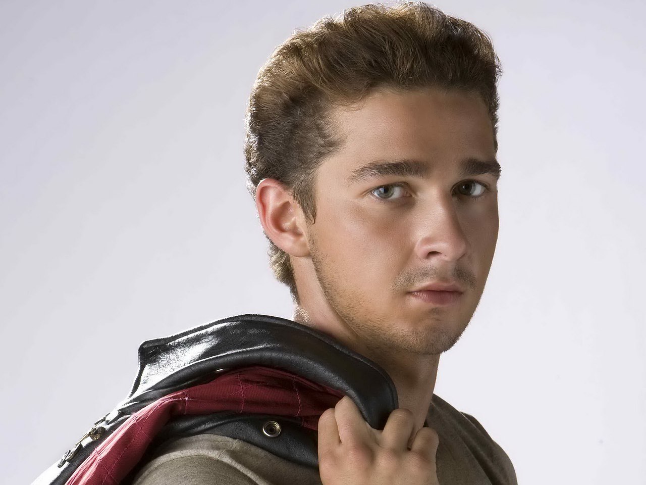 Шайа Сэйд ЛаБаф (Shia Saide LaBeouf) молодой американский актер, способный с легкостью передать ...