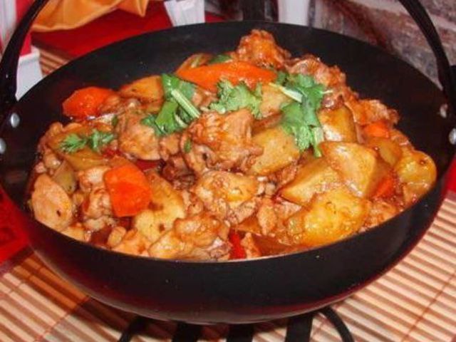 Кролик запеченный с картофелем, кабачками и репой. ИНГРЕДИЕНТЫ: кролик, молоко, картофель, репа, ...