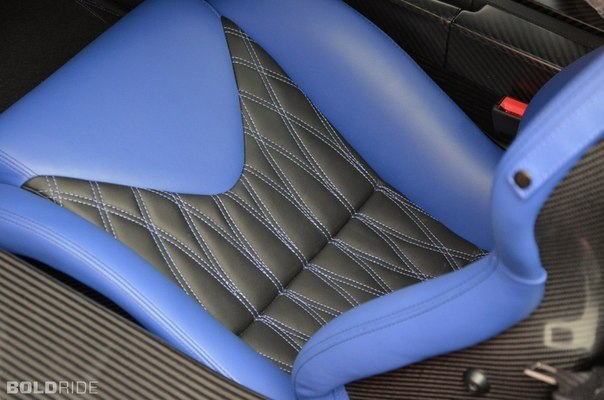 Koenigsegg Agera R BLT.5.0L V8: 1140 .. : 1200  : 390 ... - 4
