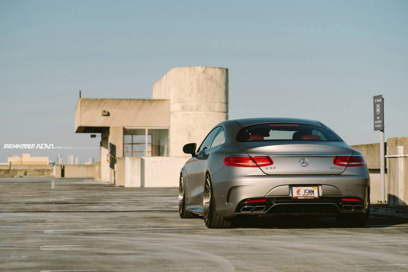 Mercedes-Benz S63 AMG Coupe - 7