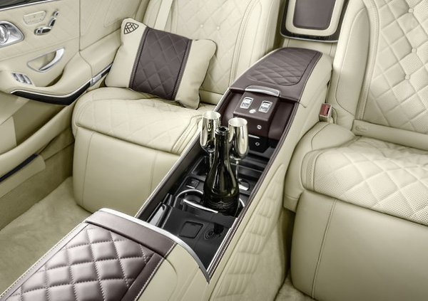 Новый Pullman - 6.5 метров роскоши. В преддверии Женевского автосалона компания Mercedes-Benz ... - 4