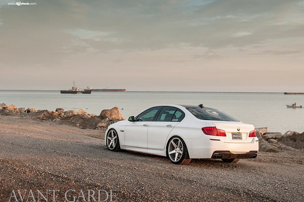 BMW 5-Series. - 3