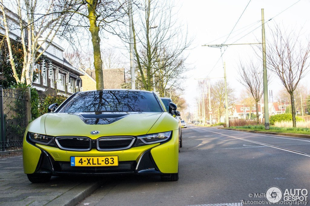 BMW i8