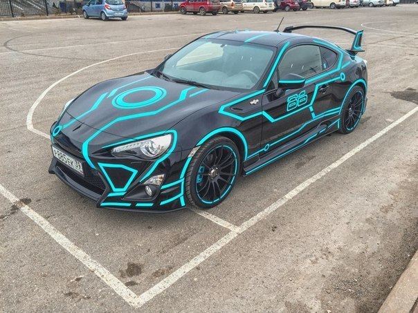 Toyota GT86   TRON ( )