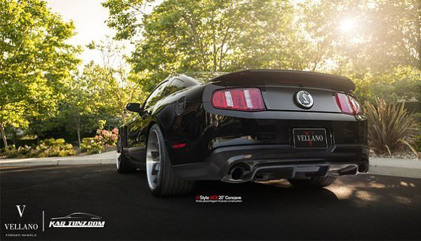 Ford Mustang GT500 - 4