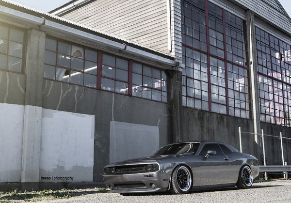 Dodge Challenger. - 3