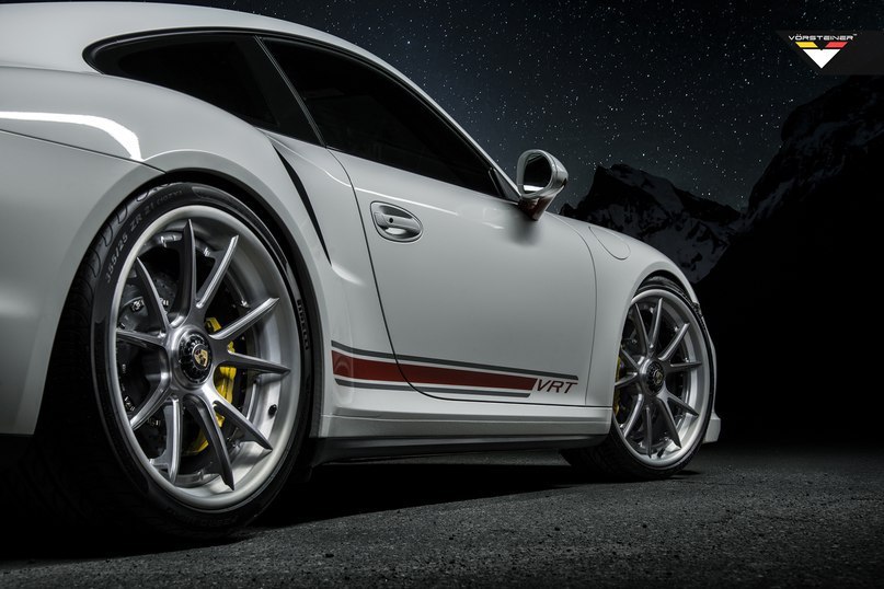 Porsche 911 (991) Turbo S. - 4