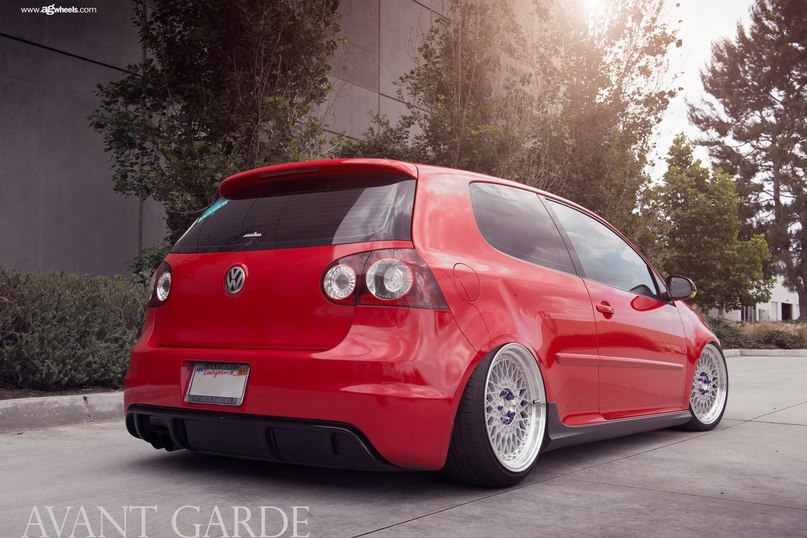 Volkswagen Golf Mk5. - 6