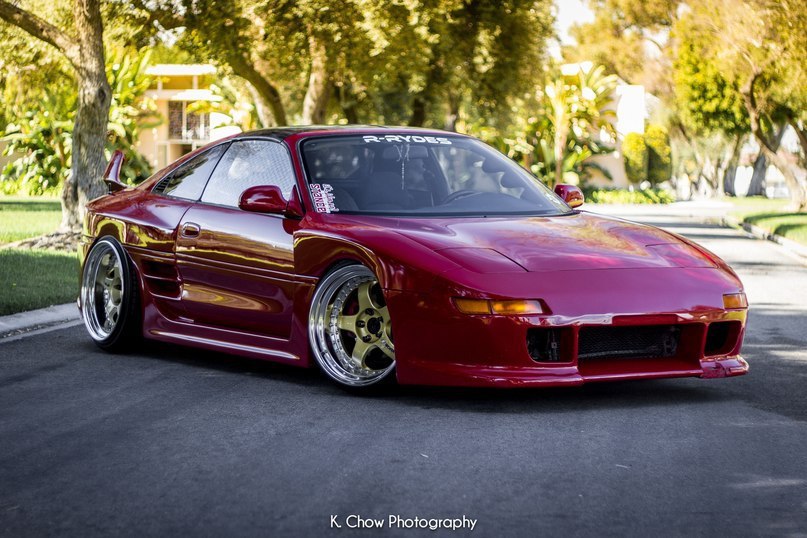 Toyota MR2 TRD 2000GT.