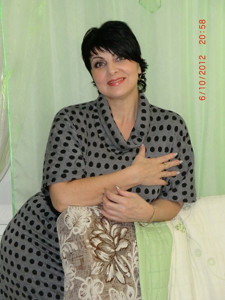 Делает куни тетке. Азербайджанские женщины 40 лет. Женщина для встреч Сургут. Бийск женщины за 40.
