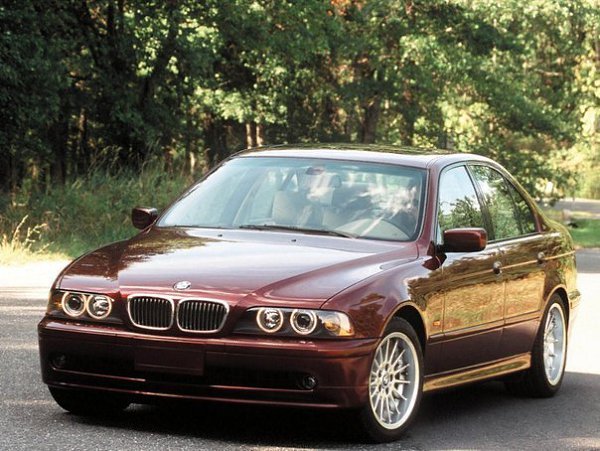 BMW 5-Series (1995-2004).Плюсы:+ Автомобили имеют жесткий высокопрочный кузов, обеспечивающий ...