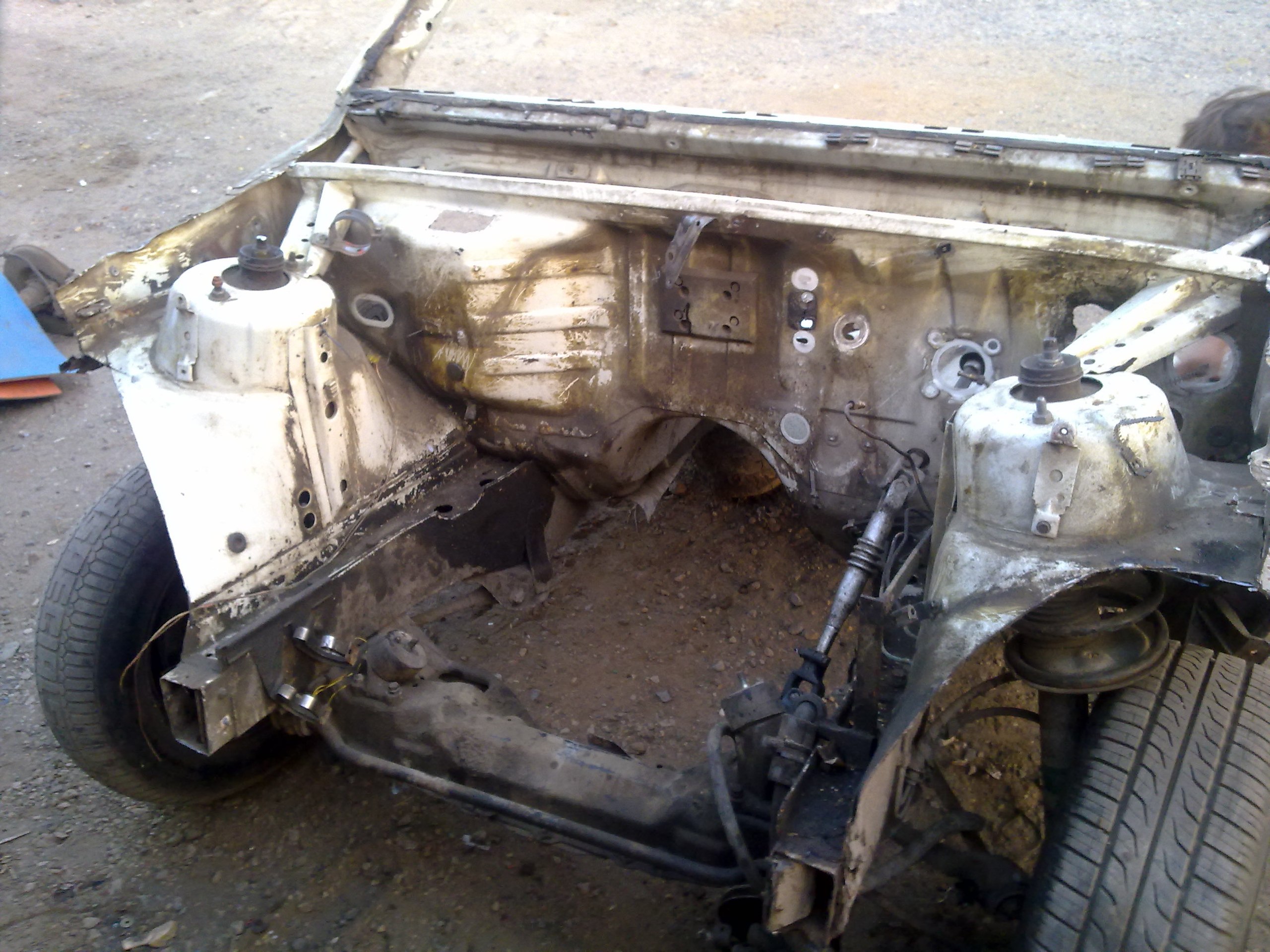      VOLVO 740 (  ) - 4