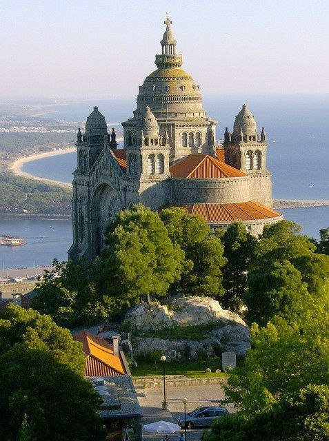 Basilica de Santa Luiza, Viana do Castelo, Portugal.