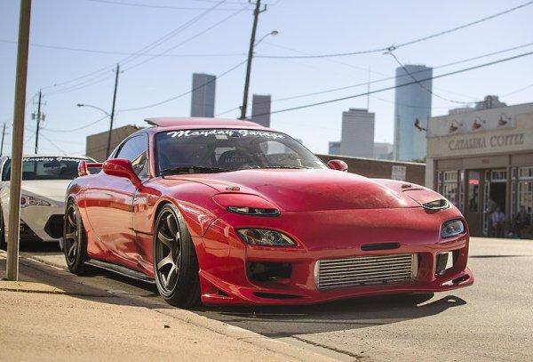 Mazda RX-7.