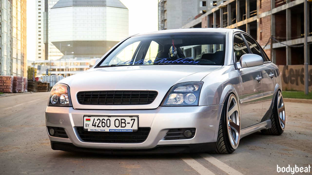 Opel Vectra stance