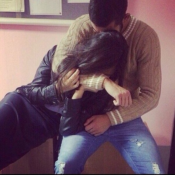 Мне много не нужно. Мне нужно, чтобы ты просто рядом был.