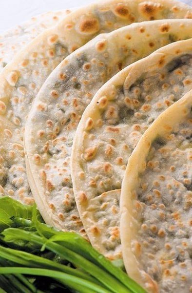 Афарар (Лезгинская вегетарианская пицца).Ингредиенты:2 стакана мукинеполный стакан водысоль 1/2 ...