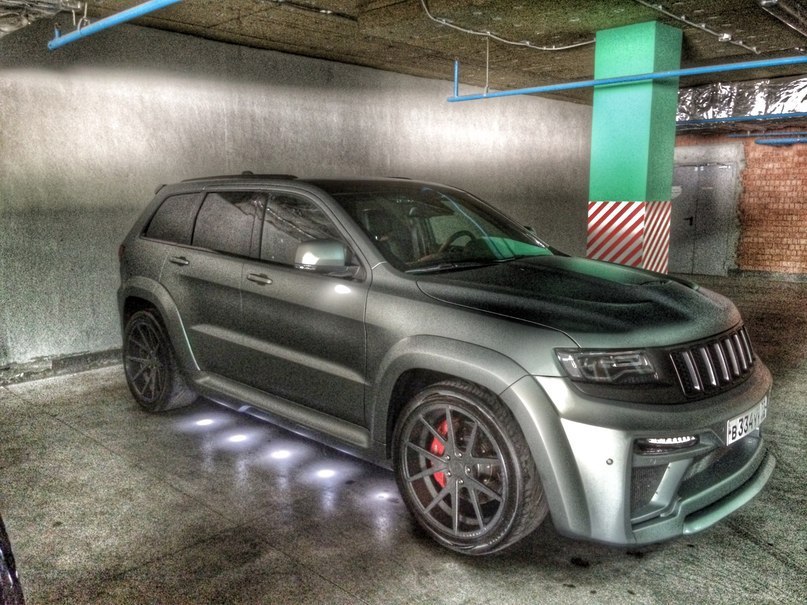 Jeep Grand Cherokee SRT8 Tyrannos