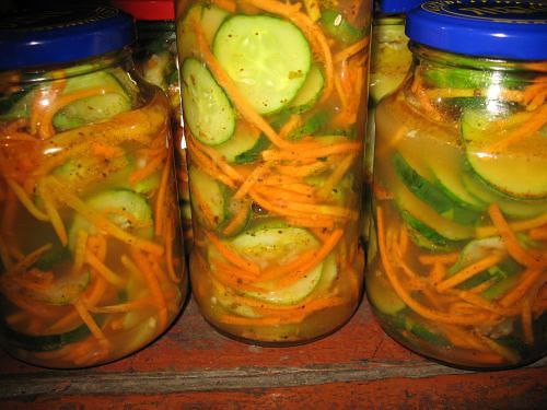 Огурцы по-корейски на зиму.Такой салат на зиму можно сделать как с молодых огурчиков, так и с ...