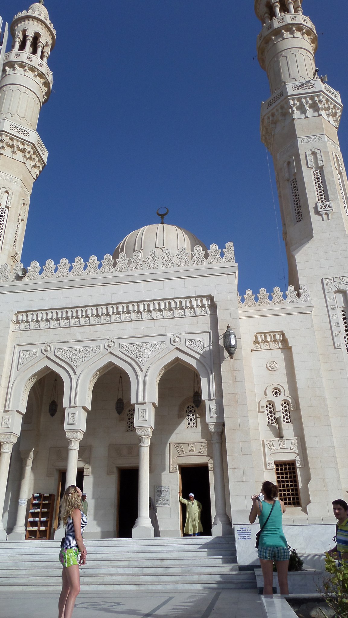   - 21  2015  14:01 - 11