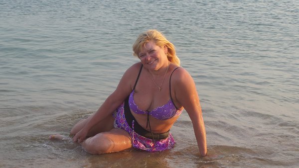 : ALINA , 58 ,      