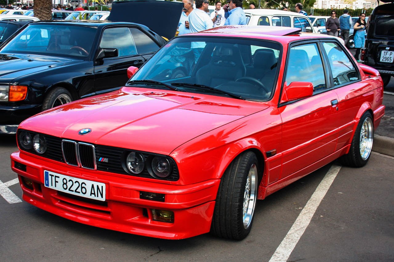 BMW 3 Series E30 M Tech