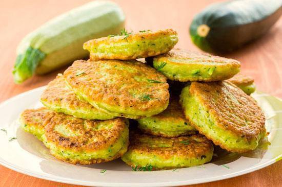 ПОДБОРКА РЕЦЕПТОВ ПРИГОТОВЛЕНИЯ ВКУСНЫХ КАБАЧКОВ.1.КАБАЧКИ, ЗАПЕЧЕННЫЕ С ЛУКОМ И ПОМИДОРАМИ.Кабачки ...