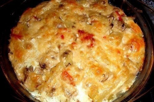 КАРТОФЕЛЬНАЯ ЗАПЕКАНКА.ИНГРЕДИЕНТЫ: большой картофель - 2 шт. шампиньоны - 300 гр. большой помидор - ...