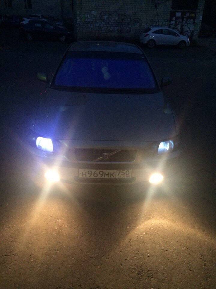 Volvo s60 2.4 at 170ls  220    Bose       ... - 3