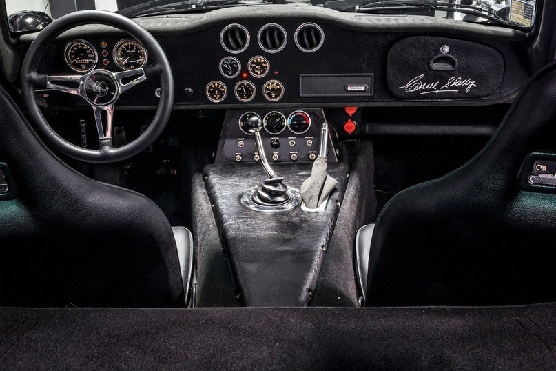 1965 Shelby Cobra Daytona Coupe. - 7