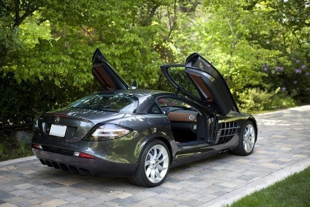 Mercedes-Benz SLR McLaren US-spec - 4