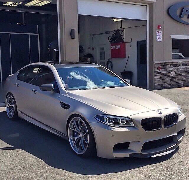 BMW M5 F10