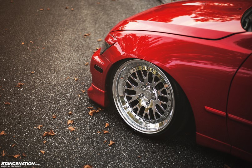 Lexus IS 300. - 4