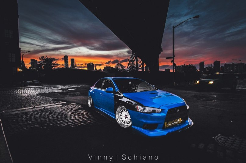 Mitsubishi Lancer Evolution X - 4