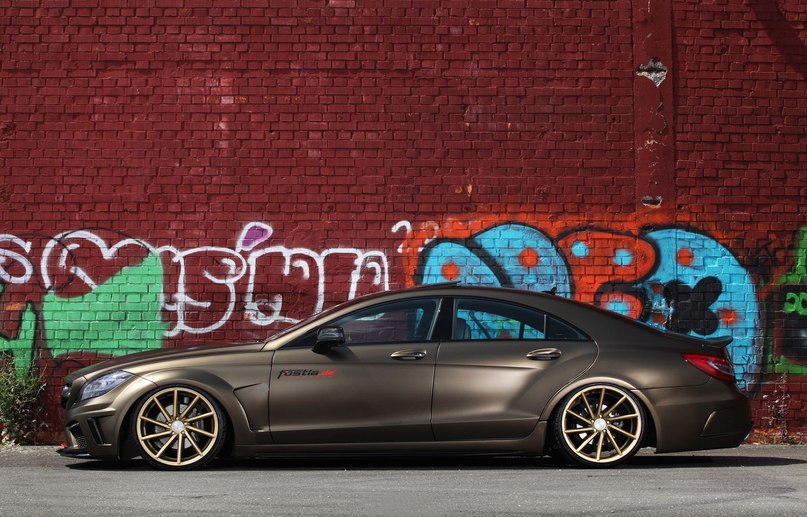 Mercedes-Benz CLS. - 4