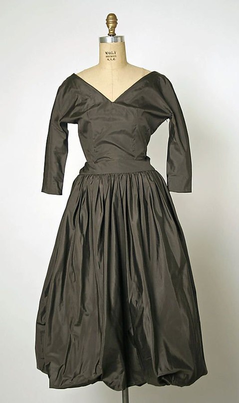     Balenciaga, 1960-. - 8