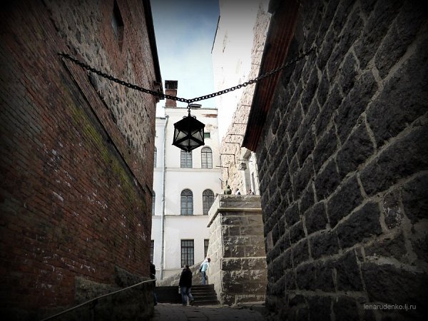Призраки Выборгского замка.==================Выборг – древний город, основанный в 13 веке, шведским ... - 6